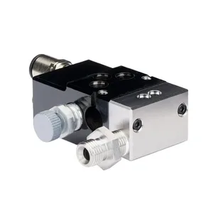 Stellair Auto Manifold, Side Fluid Inlet, with Inch Threads and Fan Adjustment Valve - Graco 2000226
