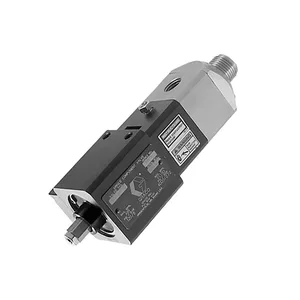 1k Ultra-Lite Stainless Steel Machine Mount Valve - Graco 965766