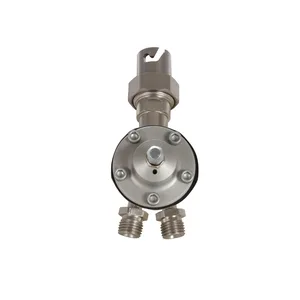 Gun Mounted Fluid Regulator, 3/8 twistlock inlet/outlet, 200 max inbound fluid psi (14 bar), SST wetted parts - Graco 223623