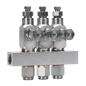 GL-43 Carbon Steel Oil 3-Injector Manifold, 1/4 NPT - Graco 24E243