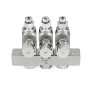 GL-33 Grease Injector, Carbon Steel, 3 Injector Manifold, 1/8 in. BSPP x 6 mm - Graco 24W503