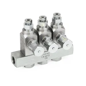 GL-33 Grease Injector, Carbon Steel, 3 Injector Manifold, 1/8 in. BSPP x 6 mm - Graco 24W503