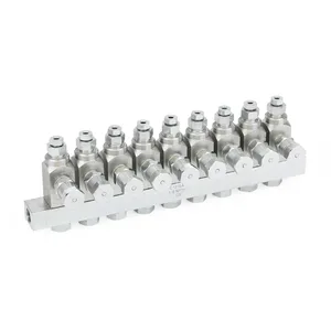 GL-42 Oil Injector, Carbon Steel, 9 Injector Manifold, 1/8 NPT x 1/8 - Graco 24W806