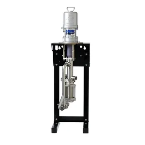 3:1 President 4-Ball Pneumatic Pump, 750 cc, Open SST Lower, 460 psi (32 bar) Max Working Pressure, NPT, Standard Pump Length - Graco 17E226